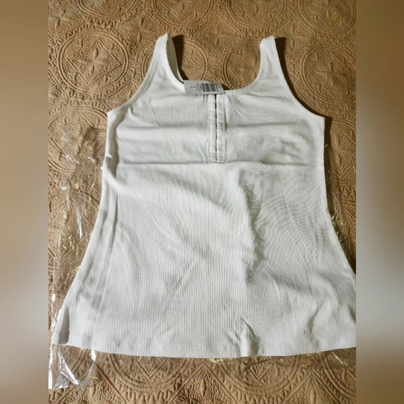 torrid | Tops | Hook Eye Front Ribbed Tank S2 | Poshmark